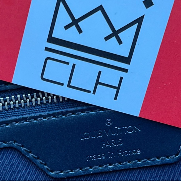 LOUIS VUITTON LAPTOP BAG - Picture 8 of 9